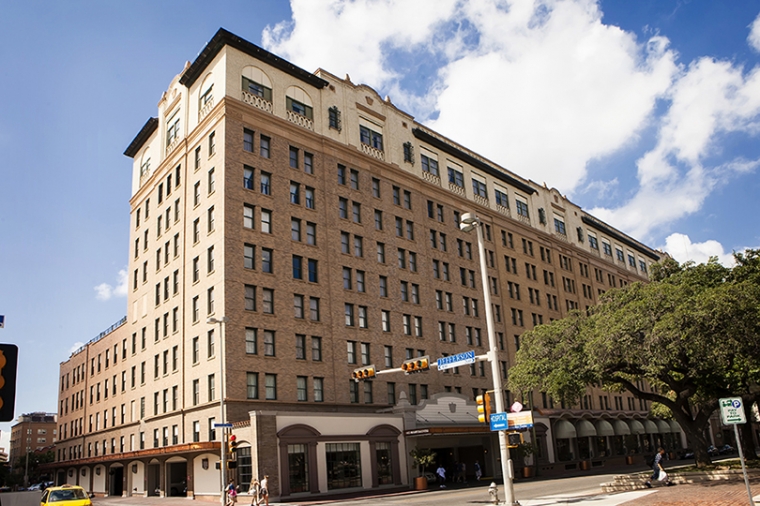 St. Anthony Hotel Wedding San Antonio